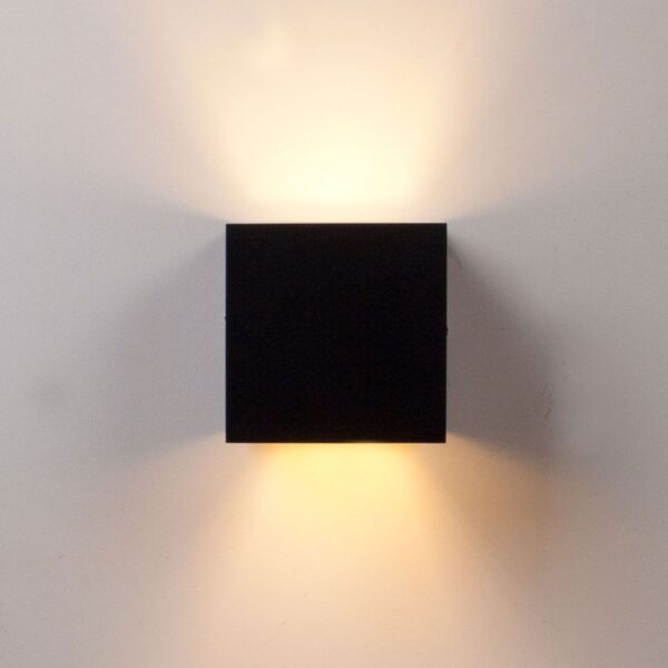 wandlamp-stretto-kubus-zwart-led-7 wandlamp-stretto-kubus-zwart-led-7