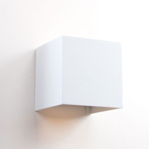 wandlamp-verstelbare-lichtbundel-vierkant-wit-361800-3 wandlamp-verstelbare-lichtbundel-vierkant-wit-361800-3